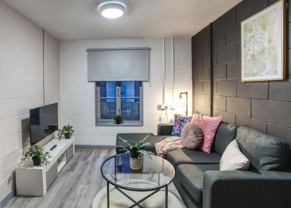 1Br City Centre Apt, Self Check In, Wifi, By Derbnb Sheffield Bagian luar foto