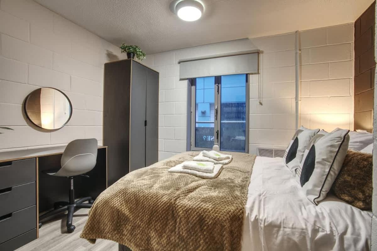 1Br City Centre Apt, Self Check In, Wifi, By Derbnb Sheffield Bagian luar foto